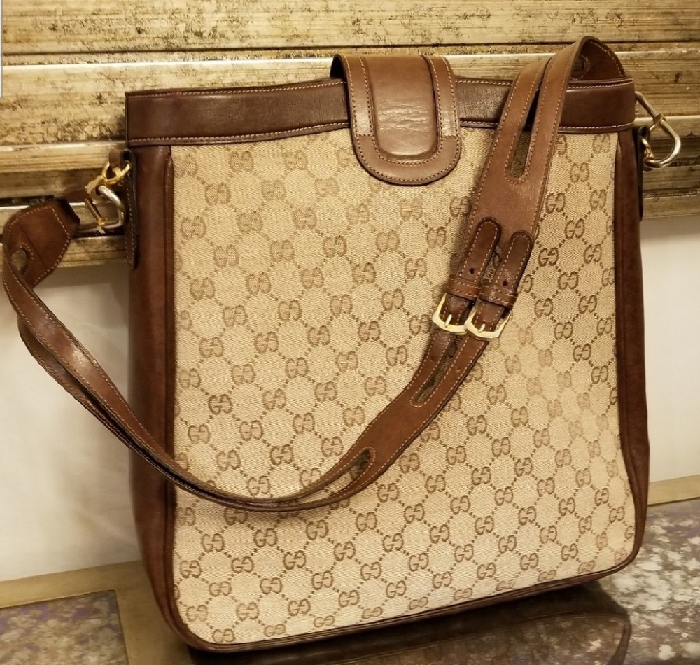๐SOLD๐ Authentic Vintage 70s Gucci Shoulder Bag - Picture 2 of 8
